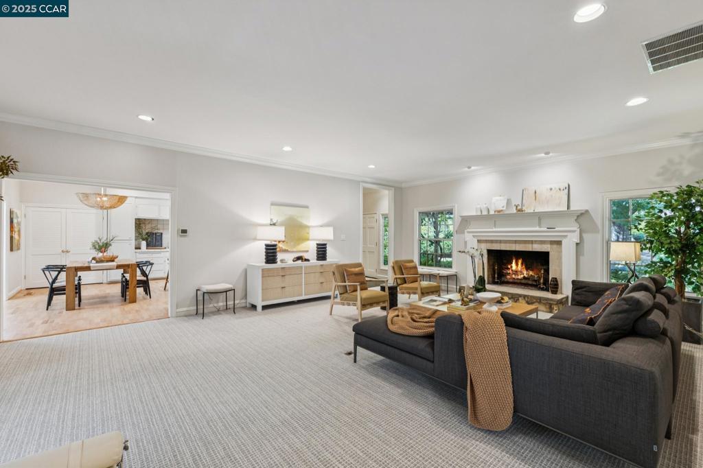 HAPPY VALLEY - Residential