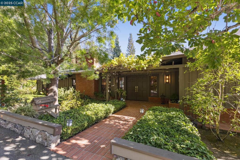HAPPY VALLEY - Residential