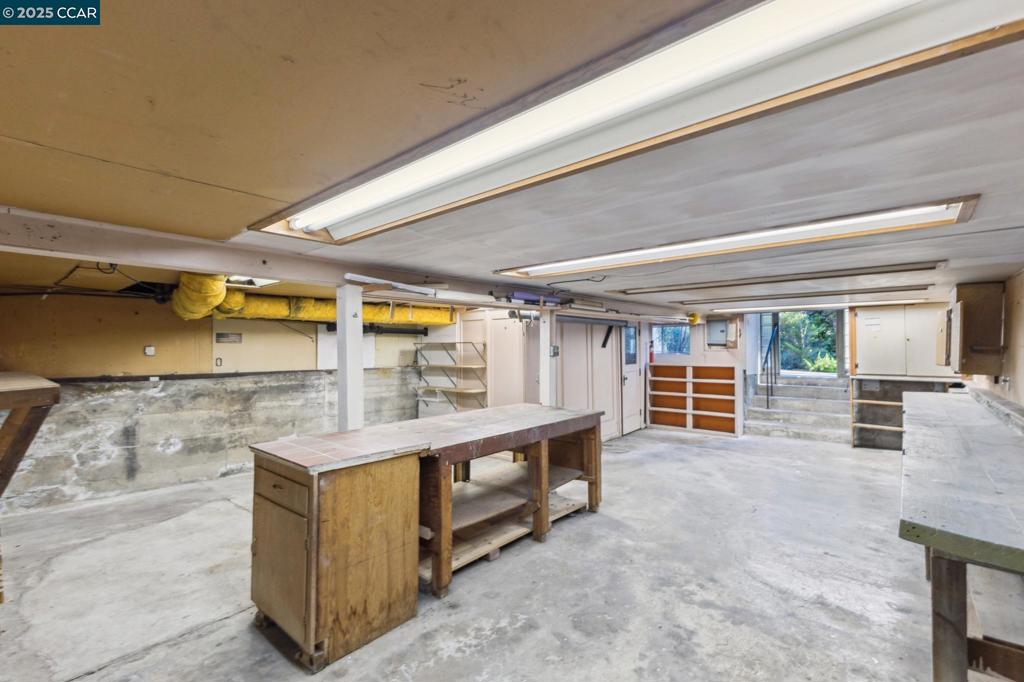 HAPPY VALLEY - Residential