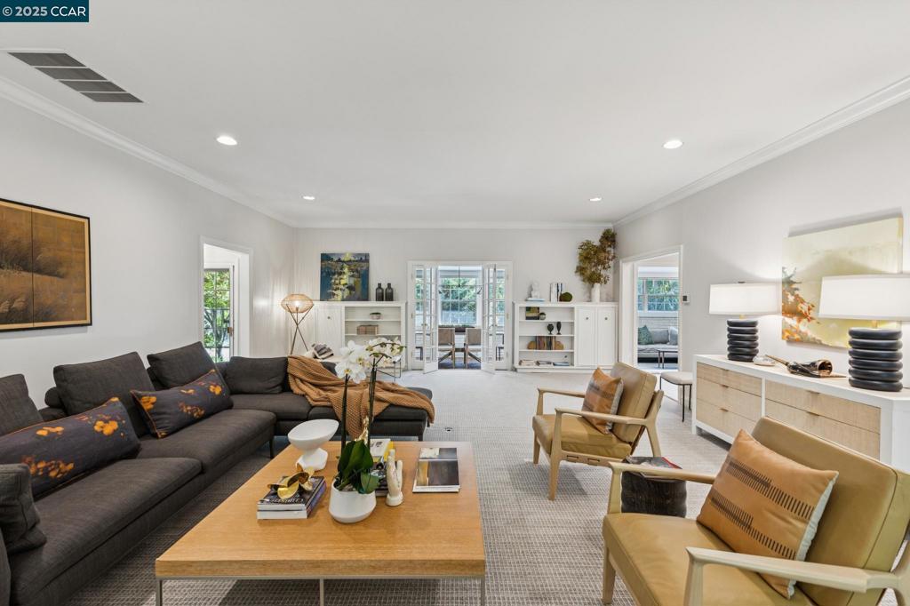 HAPPY VALLEY - Residential
