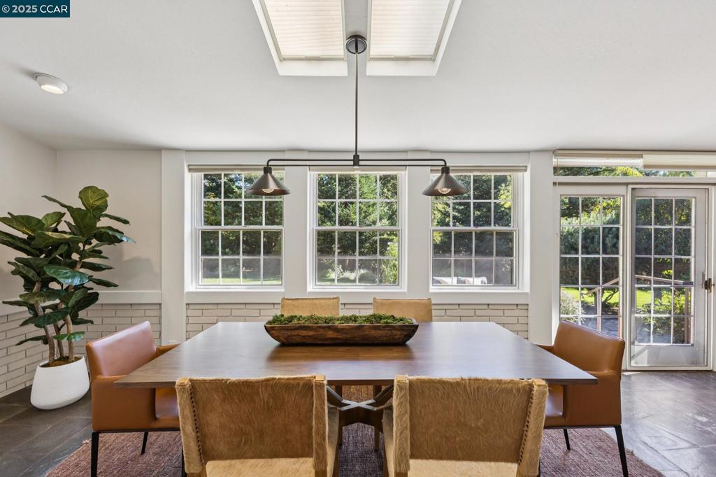 HAPPY VALLEY - Residential