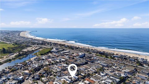 Photo of 258 Walnut St, Newport Beach, CA 92663 (MLS # NP26194983)