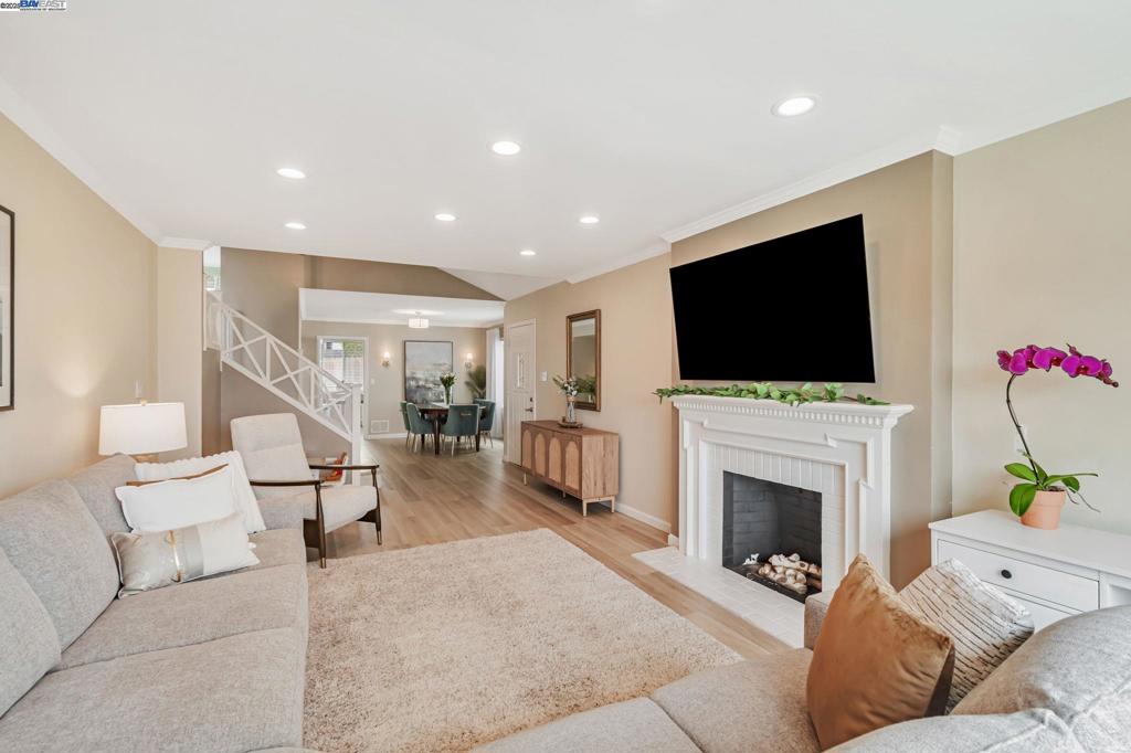 59 Weston