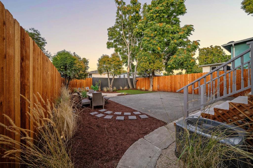 416 S 6th Street