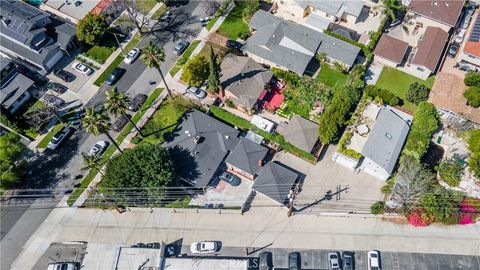 Photo of 124 N Naomi St, Burbank, CA 91505 (MLS # SR26090213)