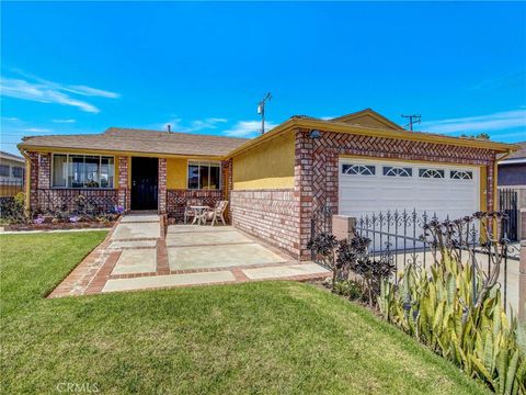 Photo of 407 S Keene Ave, Compton, CA 90220 (MLS # SR26058634)