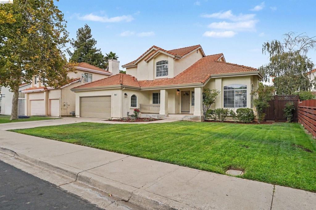 Photo of 850 Nicholas Ct CT, Brentwood, CA 94513 (MLS # 41152187)