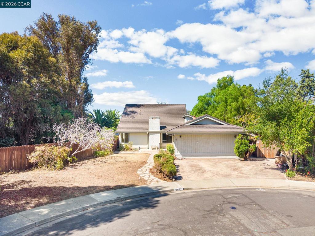 907 Lyon Ct CT