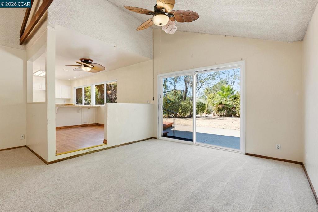 907 Lyon Ct