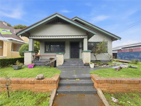 225 W 12th Long Beach CA 90813