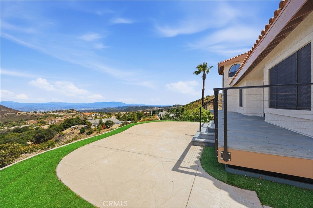 20655 Paseo Montana