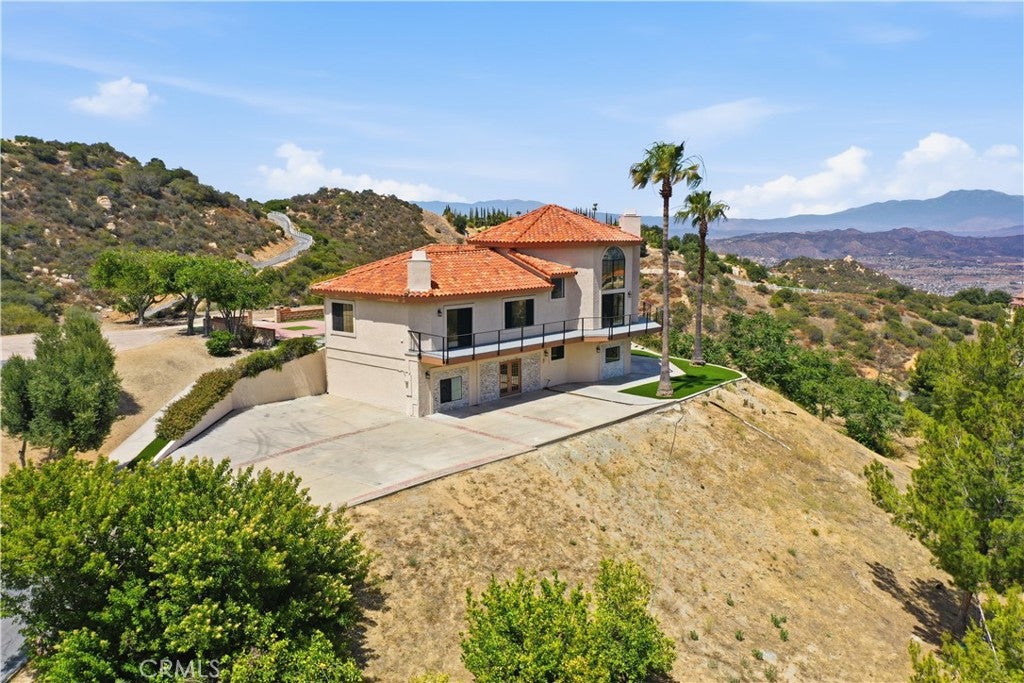 20655 Paseo Montana