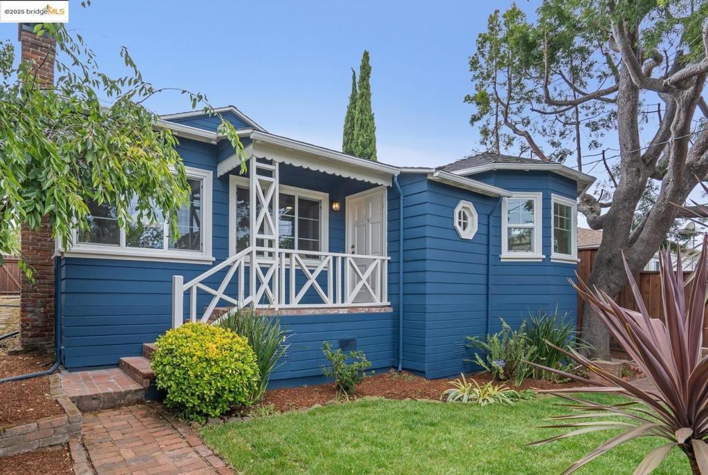 Step into your bright and welcoming retreat in Oakland’s Upper Dimond. This charming 2-bedroom, 1-bath home offers a perfect blend of classic character and thoughtful updates. Vaulted ceilings, hardwood floors, and a decorative fireplace create a warm inviting moment as soon as you walk in. The updated kitchen flows out to a private backyard—perfect for morning coffee, weekend brunch, or a quiet evening under the stars. French doors open wide for seamless indoor-outdoor living, while dual-paned windows offer comfort and efficiency throughout the seasons. Both bedrooms are light-filled and peaceful, with generous closet space and serene views—ideal for unwinding at the end of the day. A 1-car garage adds extra storage and everyday convenience. Located just minutes from Farmer Joe’s, Montclair Village, and the trails of Joaquin Miller Park, 4006 Lincoln Ave puts the best of Oakland living right at your fingertips. Charming, functional, and full of heart—this is the one you’ve been waiting for.