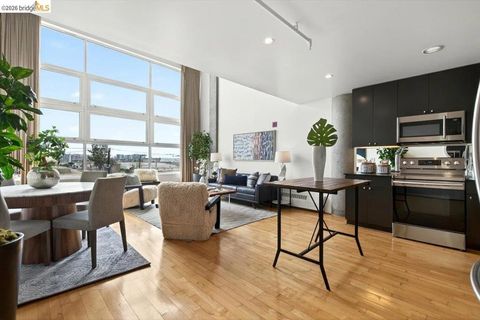Photo of 311 Oak St St #520, Oakland, CA 94607 (MLS # 41137261)