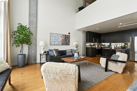 Tiny photo for 311 Oak St St #520, Oakland, CA 94607 (MLS # 41137261)