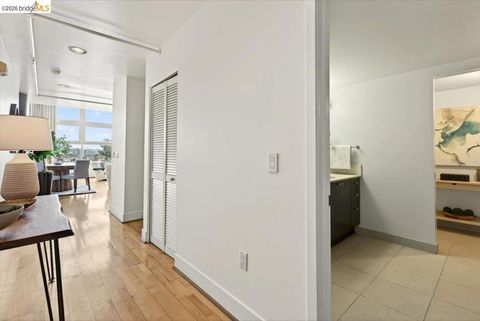 Tiny photo for 311 Oak St St #520, Oakland, CA 94607 (MLS # 41137261)