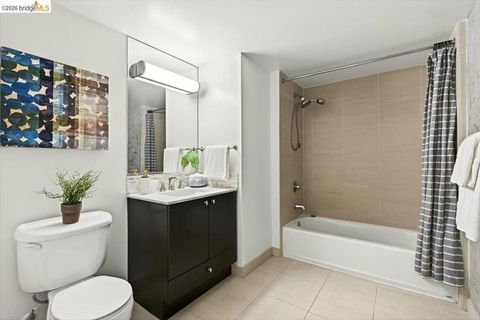 Tiny photo for 311 Oak St St #520, Oakland, CA 94607 (MLS # 41137261)