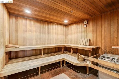 Tiny photo for 311 Oak St St #520, Oakland, CA 94607 (MLS # 41137261)