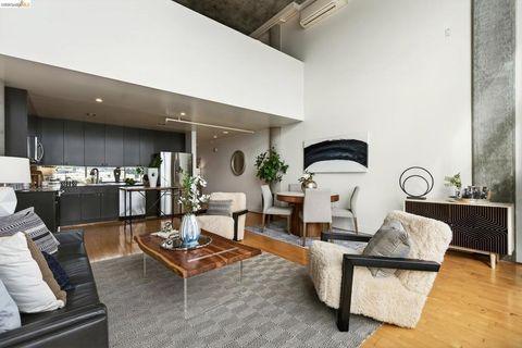 Tiny photo for 311 Oak St St #520, Oakland, CA 94607 (MLS # 41137261)