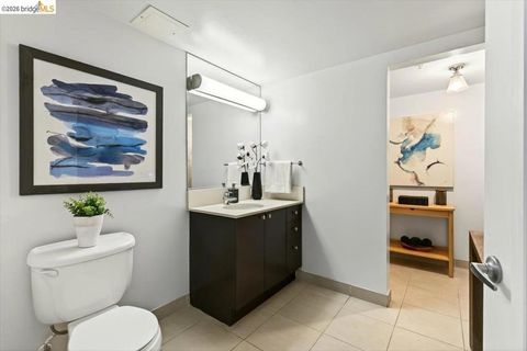 Tiny photo for 311 Oak St St #520, Oakland, CA 94607 (MLS # 41137261)