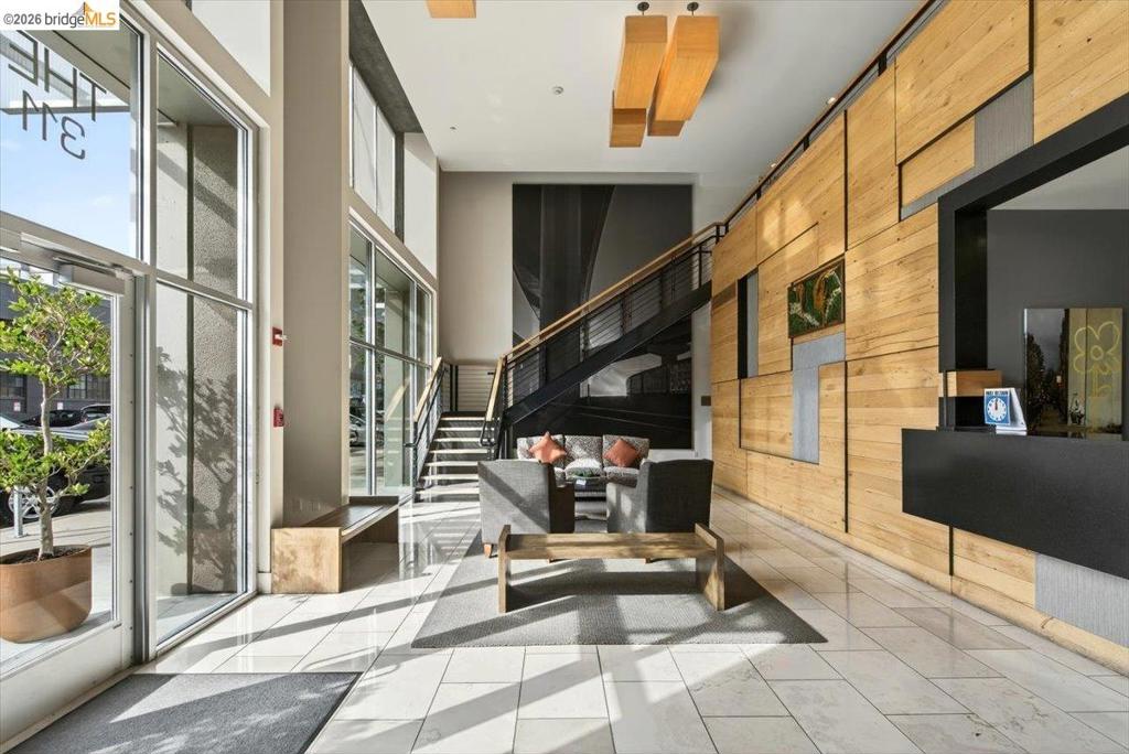311 Oak St 520