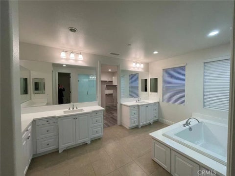 Photo of 58 Windwalker Way Way, Tustin, CA 92782 (MLS # OC26143072)