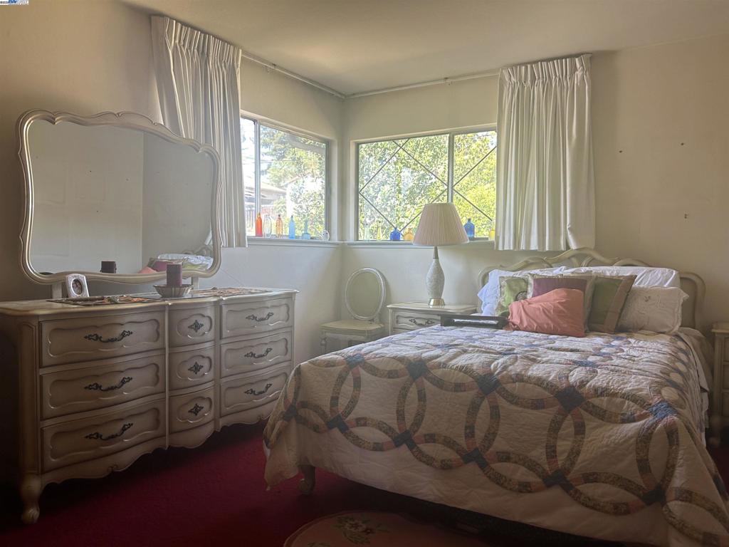 UPPER REDWOOD - Residential