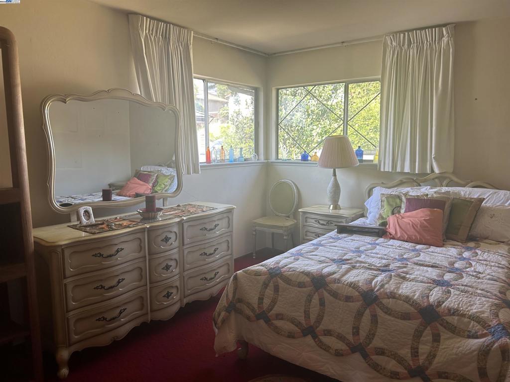 UPPER REDWOOD - Residential