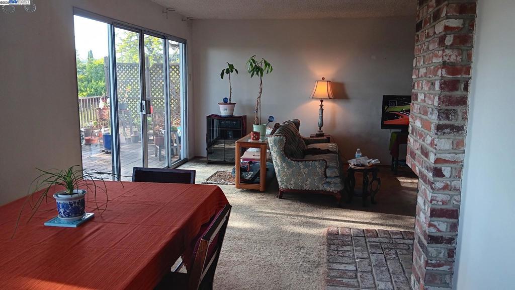 UPPER REDWOOD - Residential