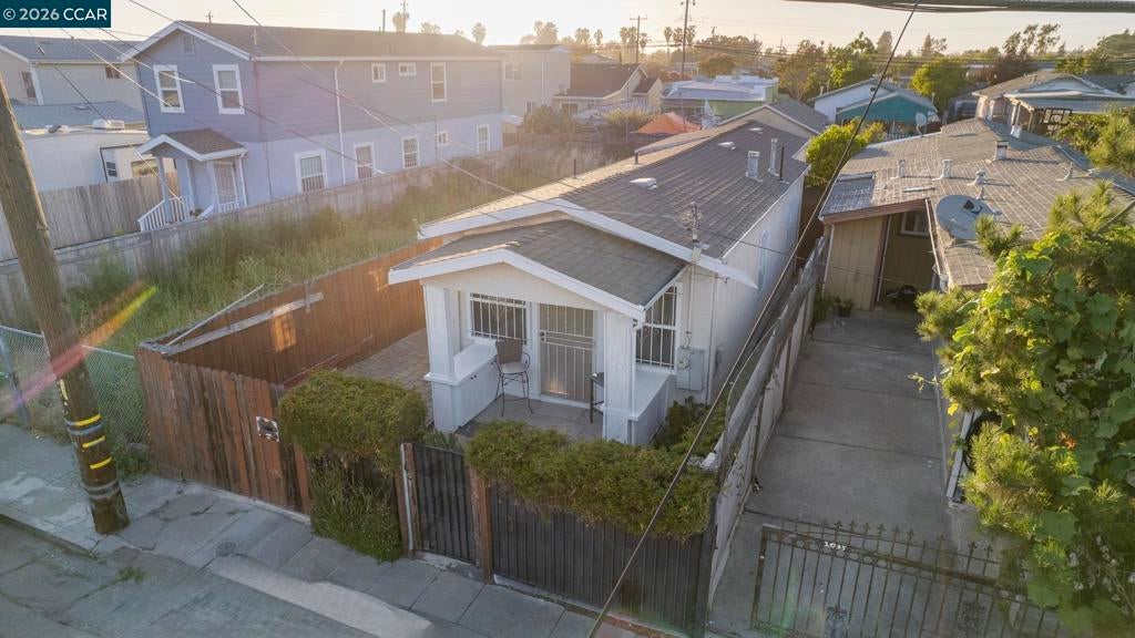 1031 70th Ave