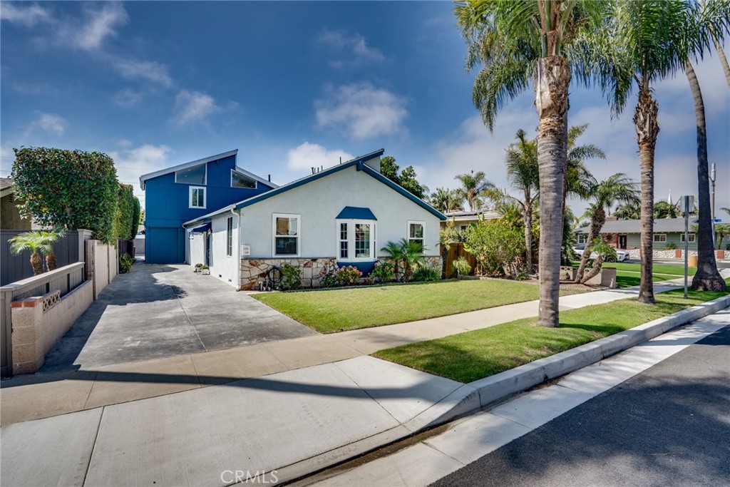 118 Adams Avenue