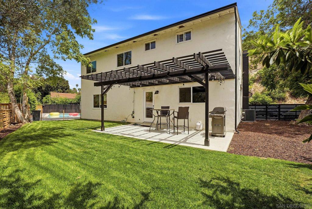5476 Maisel Way Way, San Diego CA 92115