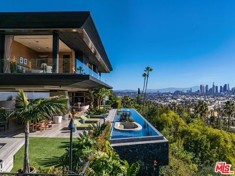 Photo of 1851 N Stanley Avenue, Los Angeles, CA 90046 (MLS # 26645457)