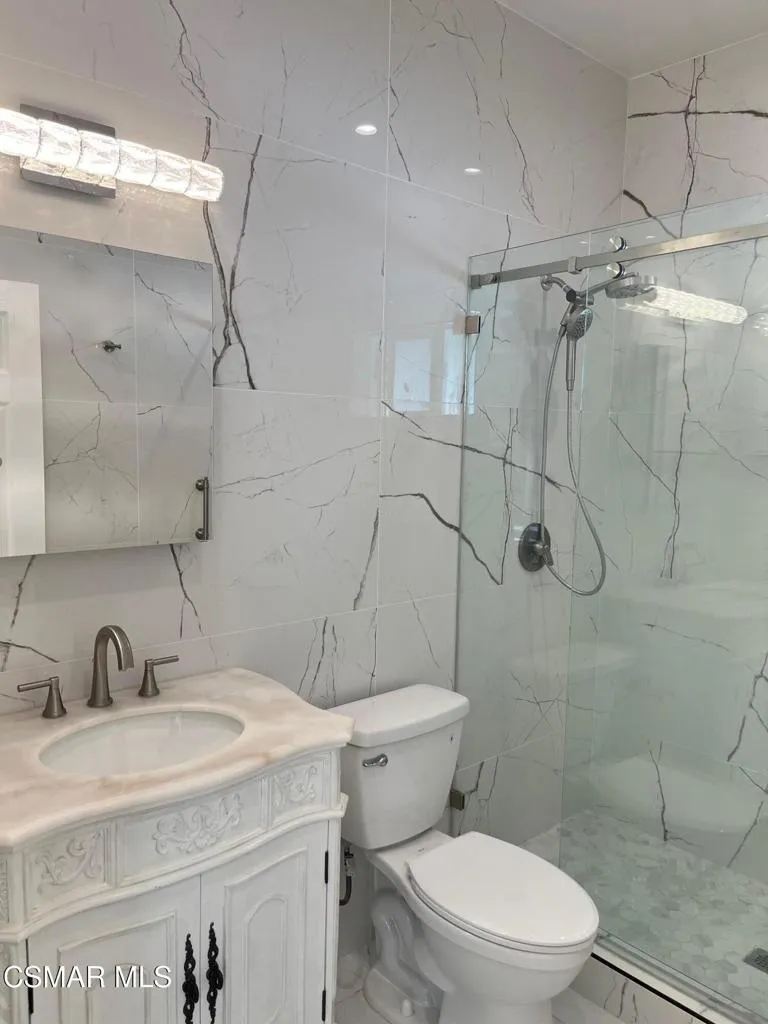 Camarillo, California 93010, United States, 2 Bedrooms Bedrooms, ,2 BathroomsBathrooms,Residential,Active,198121