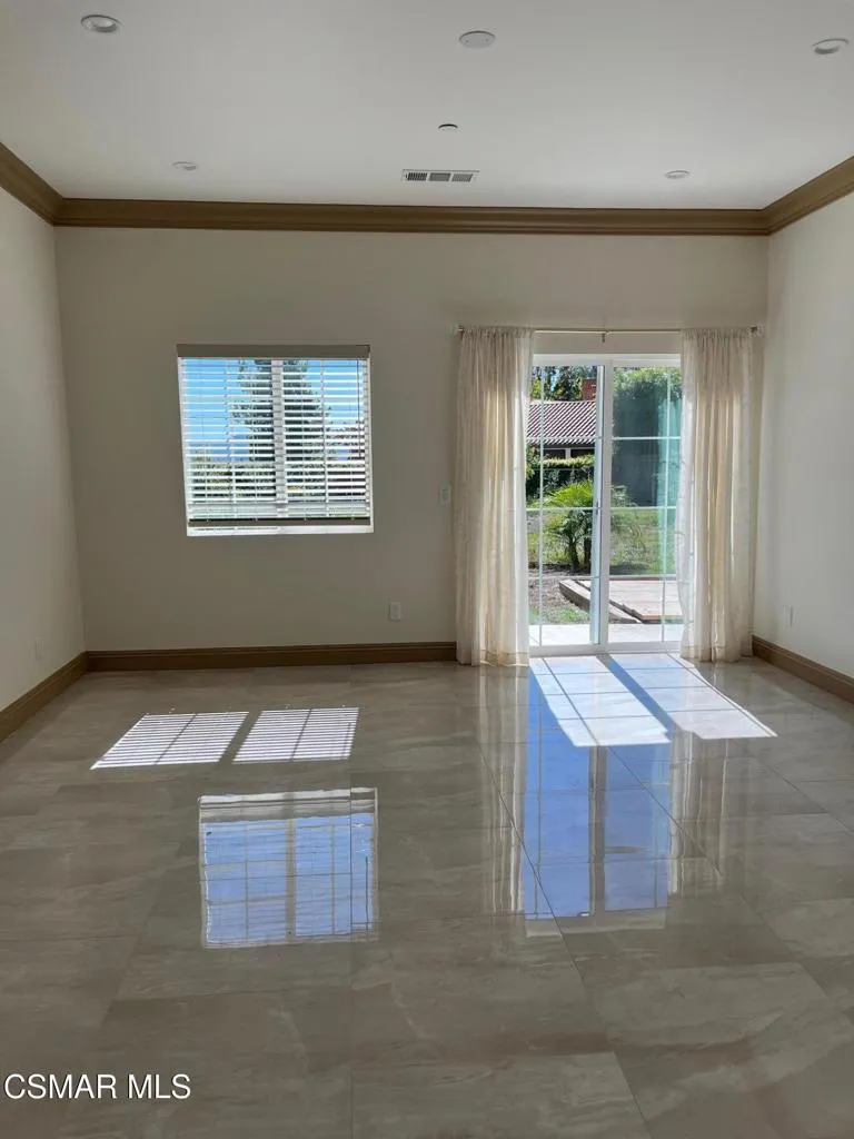 Camarillo, California 93010, United States, 2 Bedrooms Bedrooms, ,2 BathroomsBathrooms,Residential,Active,198121