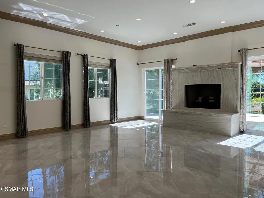 Camarillo, California 93010, United States, 2 Bedrooms Bedrooms, ,2 BathroomsBathrooms,Residential,Active,198121