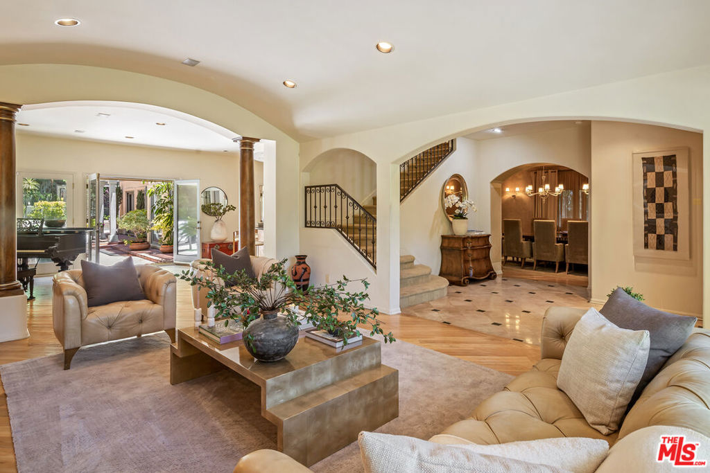1200 N Doheny Drive