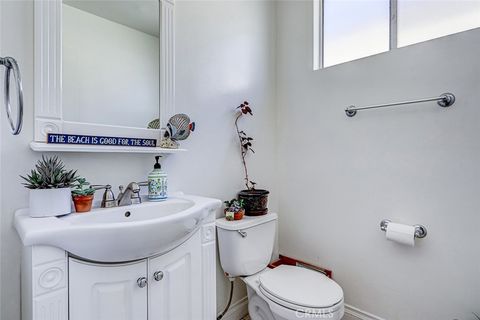 Tiny photo for 1623 Carver Street, Redondo Beach, CA 90278 (MLS # IN25245561)