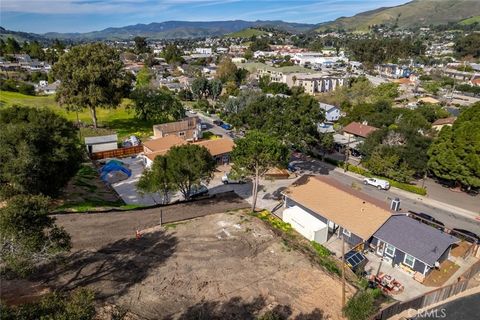 Photo of 3291 Rockview Place, San Luis Obispo, CA 93401 (MLS # SC26044773)