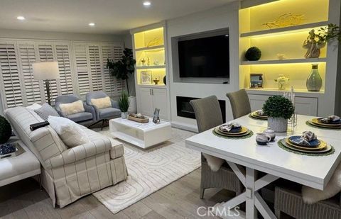 2305 Via Puerta Laguna Woods CA 92637