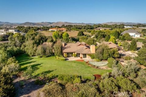 Photo of 2075 Sea Oak Lane, Arroyo Grande, CA 93420 (MLS # OC26109055)