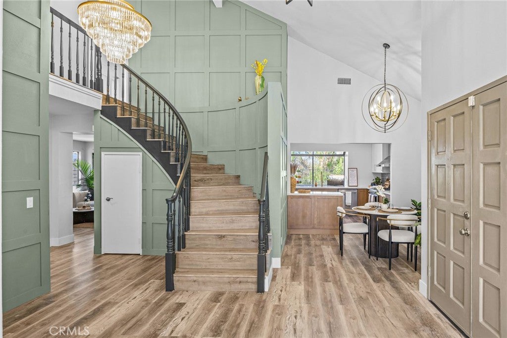 3080 Oakcreek