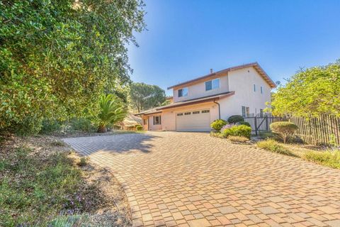 Photo of 328 San Benancio Road, Salinas, CA 93908 (MLS # ML82049364)