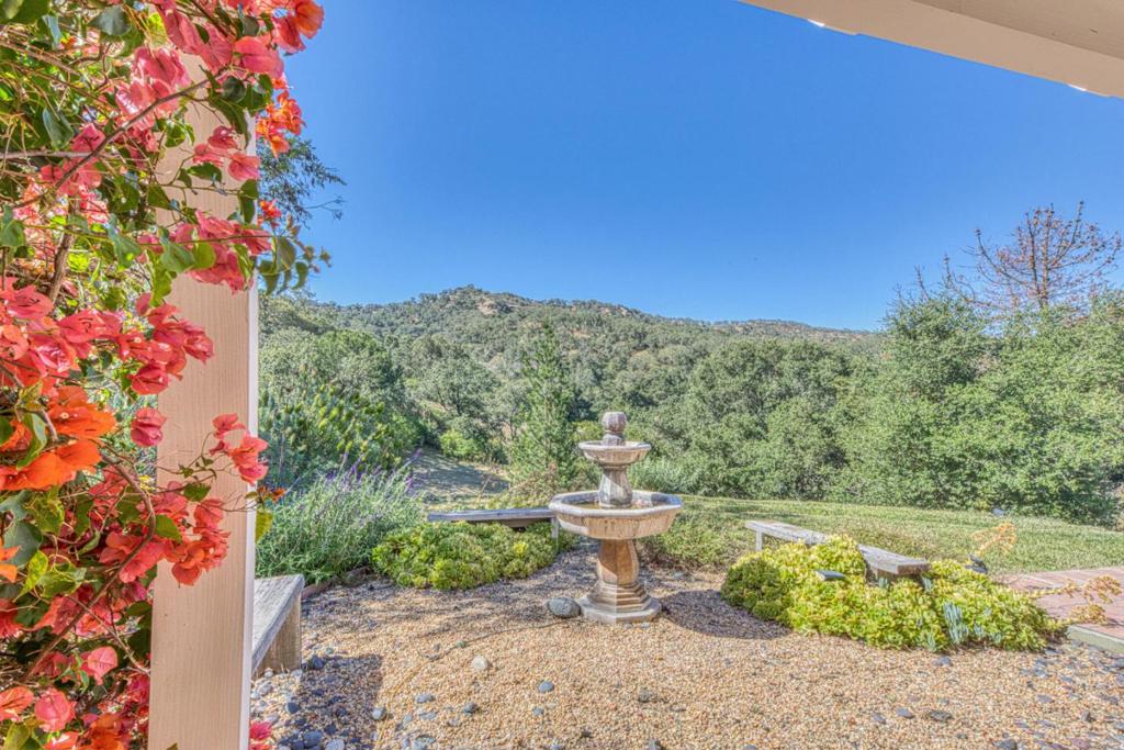 328 San Benancio Road