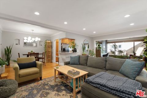 Photo of 14934 Dickens Street #7, Sherman Oaks, CA 91403 (MLS # 26827685)