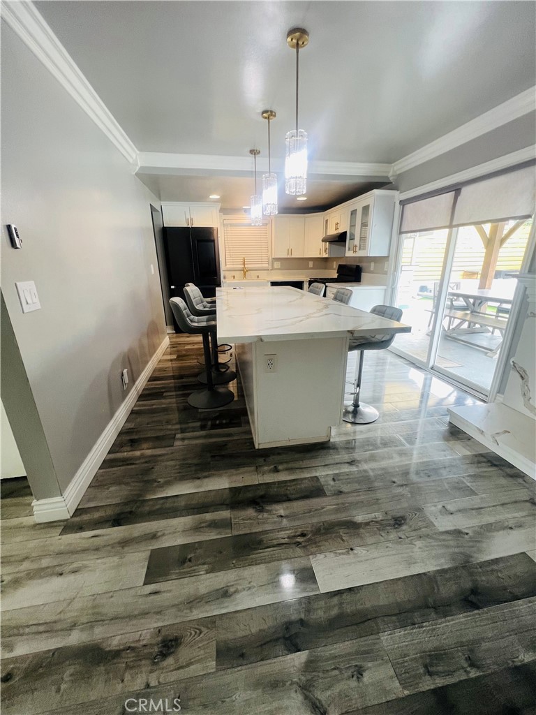 1720 E Balard