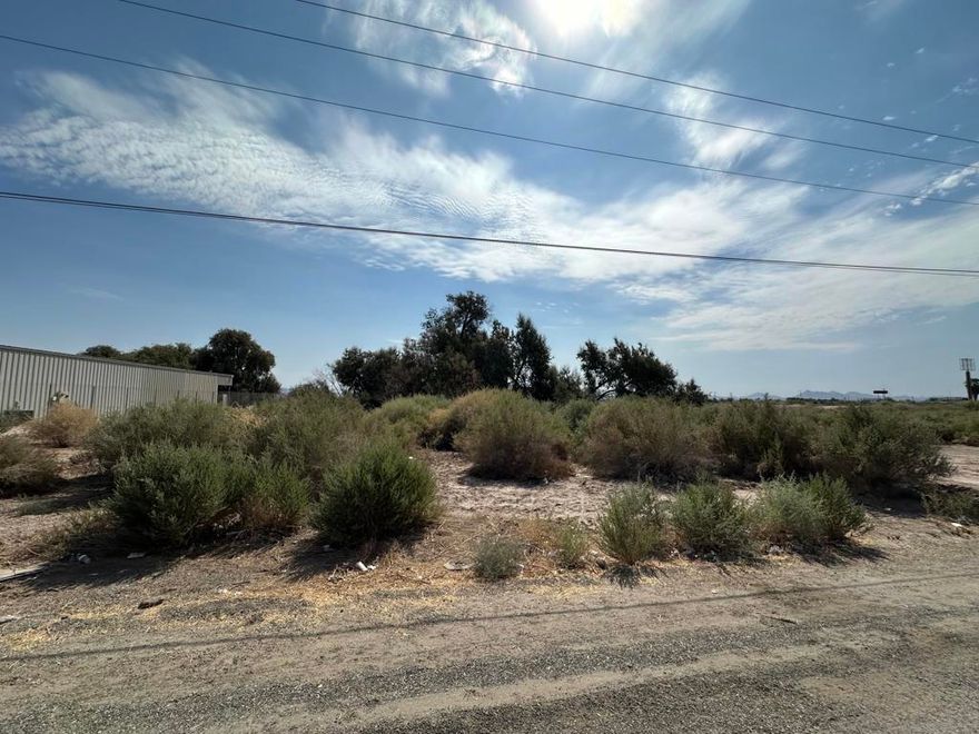 Discover a fantastic investment opportunity with this 15.45-acre commercial land parcel, ideally situated on Highway 95 with seamless access to the I-10 freeway. This expansive piece of land offers excellent visibility and high traffic counts, making it perfect for a variety of commercial ventures. Don't miss out on this prime location to grow your business!