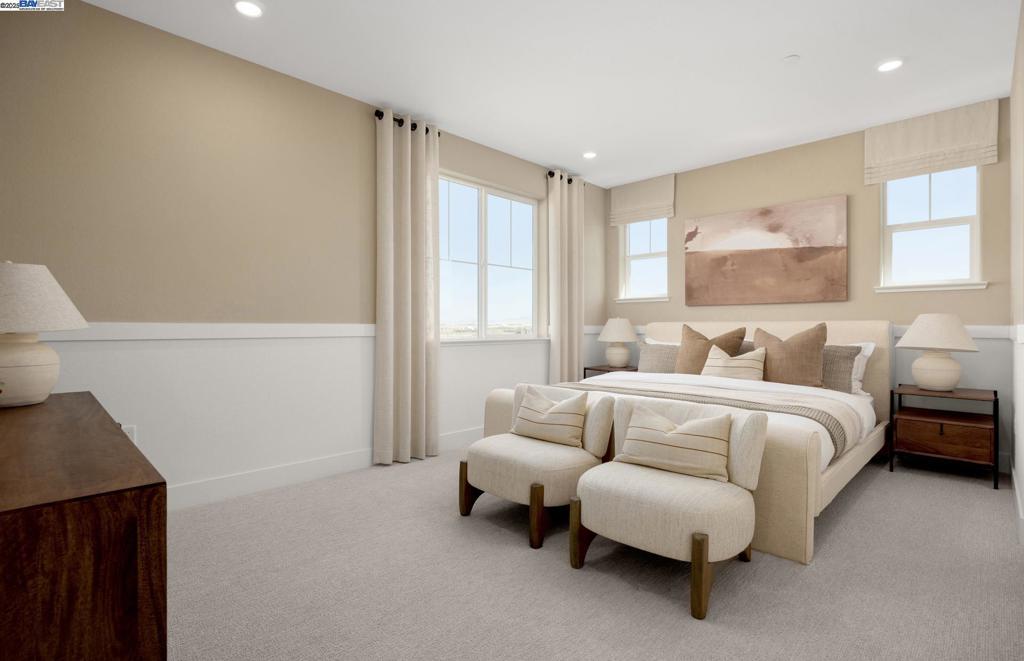 539 E Fiorino Street