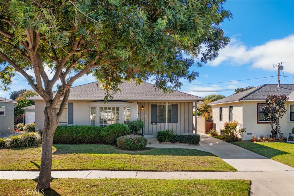 Charming Lakewood Home in a Highly Sought-After Family Neighborhood
Welcome to 4715 Briarcrest Avenue, a beautifully maintained three-bedroom, one-and-three-quarter bath home with 1,478 sq. ft. of living space on a 5,227 sq. ft. lot in one of Lakewood’s most desirable and family-friendly neighborhoods. Built in 1950, this home captures the charm of mid-century Southern California while offering the space and comfort today’s buyers are looking for.
Step inside to a bright and inviting living room with large picture windows that fill the home with natural light. The original floor plan has been thoughtfully preserved, maintaining its warm character and sense of history. The spacious dining area connects seamlessly to the kitchen, creating an easy flow for everyday living and entertaining. The kitchen provides ample cabinet storage and workspace while keeping its vintage appeal, offering the perfect opportunity for light updates or a complete dream remodel to make it truly your own.
The three bedrooms are comfortably sized, with generous closet space and plenty of natural light. The primary suite includes an en-suite three-quarter bath for added privacy and convenience. The full hall bath retains its classic mid-century charm and serves the additional bedrooms.
Outside, enjoy a private backyard with room to relax, play, and entertain. The lot size provides space for outdoor dining, gardening, or future customization such as an outdoor kitchen or play area. The long driveway and detached two-car garage offer ample parking and storage options.
This home is located in a very desirable part of Lakewood, known for its welcoming community, beautiful tree-lined streets, and easy access to everything you need — restaurants, shopping, parks, golf courses, schools, and freeways are all just minutes away. It’s also just two blocks from Lakewood High School, making it a wonderful choice for families who value convenience and proximity to education.
Whether you’re searching for your first home, a family-friendly forever home, or an opportunity to personalize a property with great bones in a prime location, 4715 Briarcrest Avenue offers outstanding potential.
Information deemed reliable but not guaranteed. Buyers and agents should verify all details to their satisfaction.