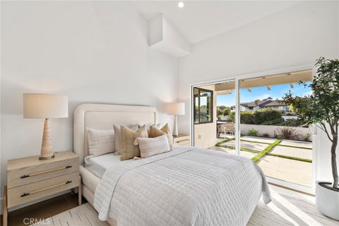 Tiny photo for 4 Skysail Dr, Newport Beach, CA 92625 (MLS # OC26223230)